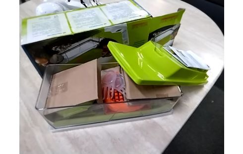 HACHOIR Multi cubic état neuf