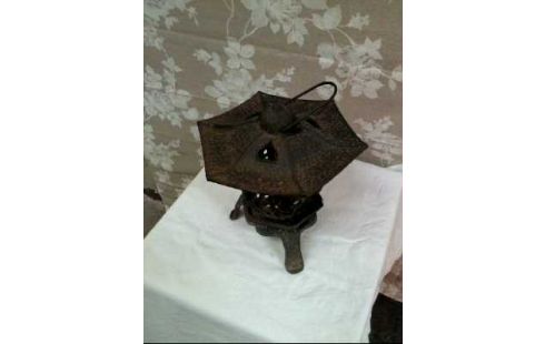 GARTENLATERNE GUSSEISEN JAPAN. STIL VINTAGE