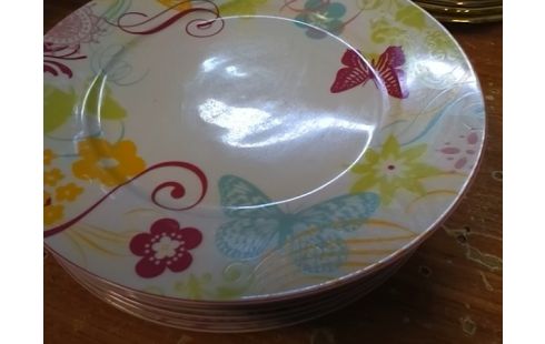 LOT D'ASSIETTES GM  MOTIF PAPILLONS