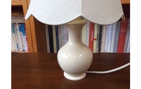 LAMPE A POSER BEIGE
