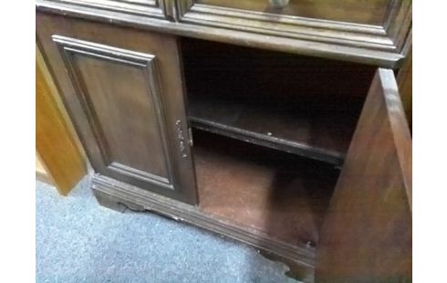 BUFFET 2 CORPS 4P 2T (RAYURES)