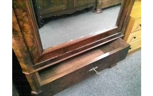 BONNETIERE AVEC MIROIR (MANQUE SERRURE TIROIR BAS)