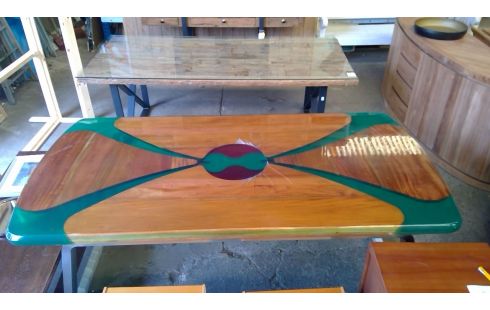 MESA, , MADERA RESINA ESTADO ACTUAL