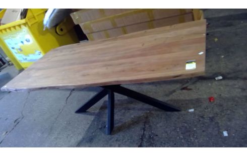 TABLE RECTANG. 200CM BOIS EXO + PIED METAL