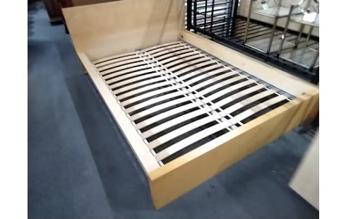 LIT 140X200+SOMMIER MODERNE