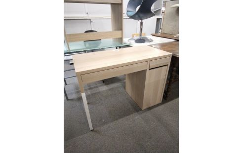 BUREAU IKEA MICKE