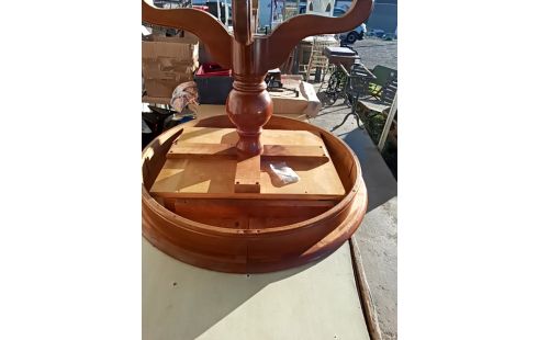 TABLE RONDE AVEC 2 ALLONGEE