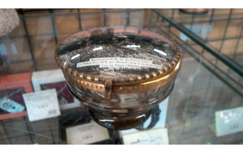 BOITE A BONBONS  LE MAS RILLIER VERS 1950