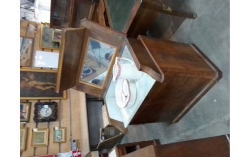 COMMODE DE TOILETTE MARBRE EN L'ETAT