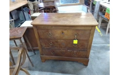 COMMODE 3 TIROIRS BOIS EN L'ETAT