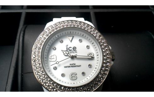 MONTRE BLANCHE CRISTAL