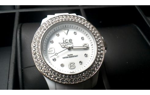 MONTRE BLANCHE CRISTAL