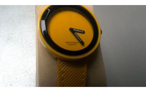 MONTRE JAUNE