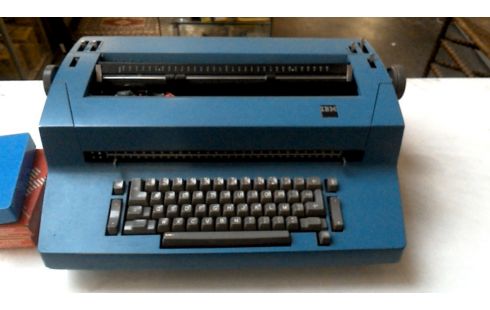 SCHRIJFMACHINE 70TIES  IBM SELECTRIC2