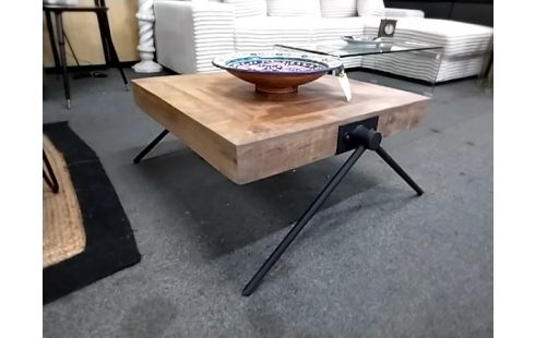 TABLE BASSE CARRE PIEDS CROISÉS