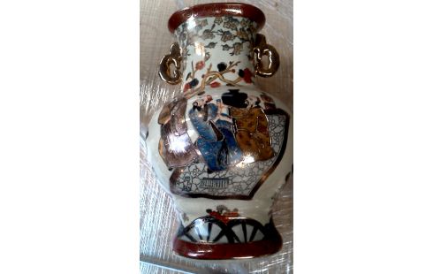 JARRÓN OVALADO JAPONÉS