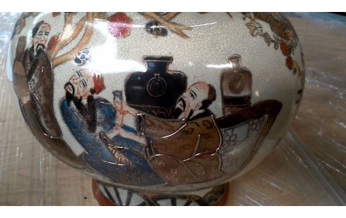 JARRÓN OVALADO JAPONÉS