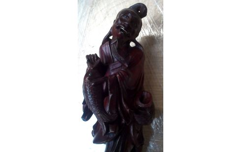 BEELD HOUT CHINEES MAN MET VIS