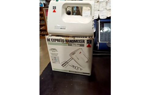 BATTEUR SEB + CARTON ACC