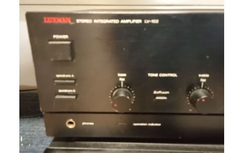 AMPLI LUXMAN LV102