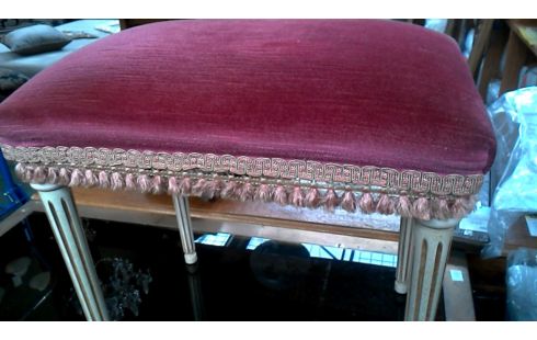 BANC ECRU ROUGE VELOURS