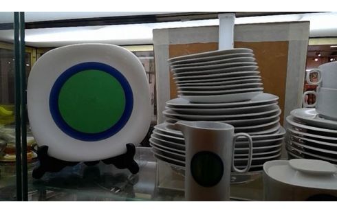 SERVICE A DINER ANNEES 70