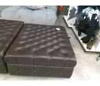 POUF ST CHESTERFIELD EN CUIR