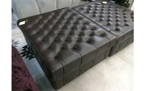 POUF ST CHESTERFIELD EN CUIR