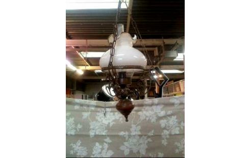 PLAFONNIER VERRE BLANC METAL