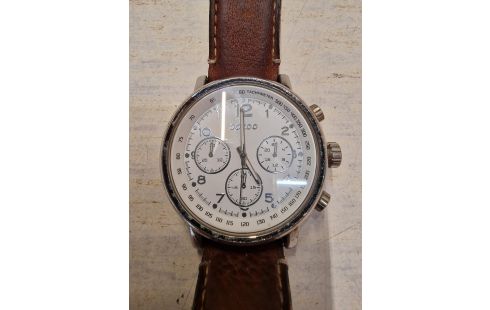 MONTRE Ozoo en boite modèle chrono