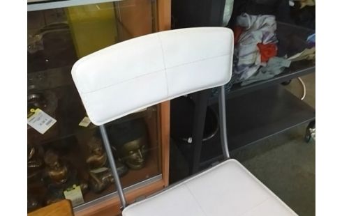 CHAISE PLIANTE BLANCHE