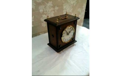 TISCHUHR HOLZ DUNKEL FLORAL VERZIERT