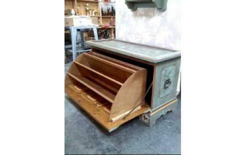 TRUHE HOLZ <VOGLAUER> 1-KLA. TÜRKIS VERZIERT