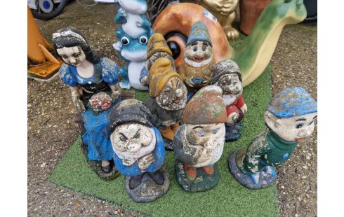 SCULPTURE béton blanche neige et les 7 nains