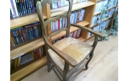 FAUTEUIL PAILLE STYLE LOUIS XV EN L'ETAT