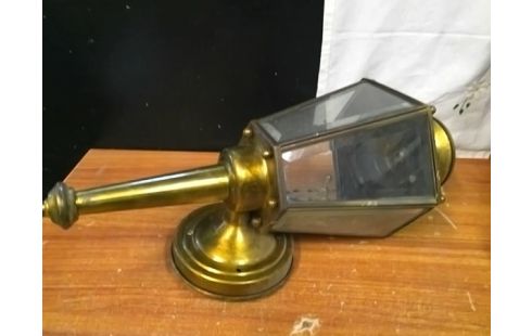 APPLIQUE MURALE LAITON LANTERNE