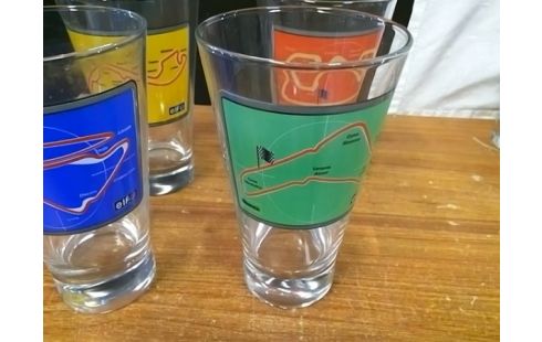 LOT DE 4 VERRES CIRCUIT F1