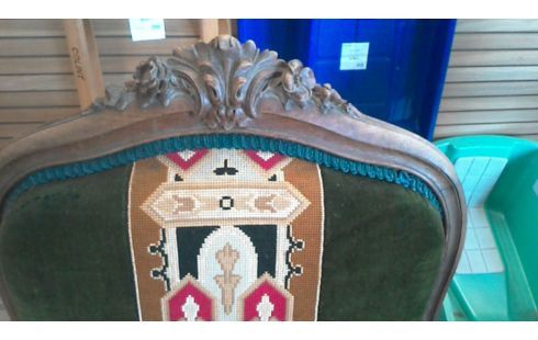 FAUTEUIL STYLE  LOUIS  XV  L' UN