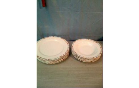 TELLERSET 12-TLG WEISS M.MUSTER >RITZ.BREKER>