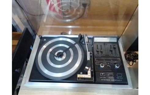 PLATINE VINYLE STEREO + ENCEINTES