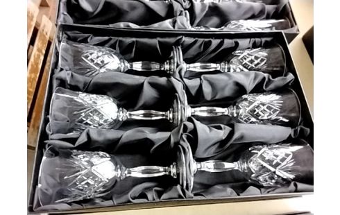 VERRES A PIED LE LOT DE 6