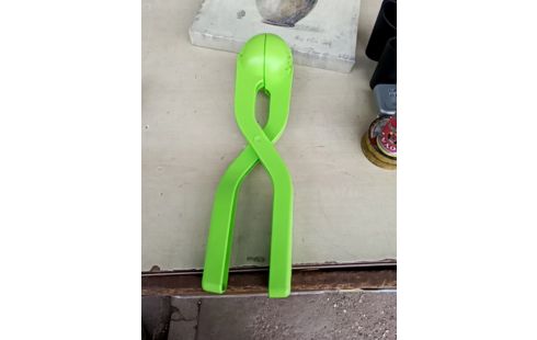 PINCE A BOULE DE GLACE