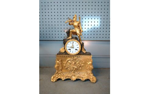 PENDULE BRONZE XIX EME SOLDAT