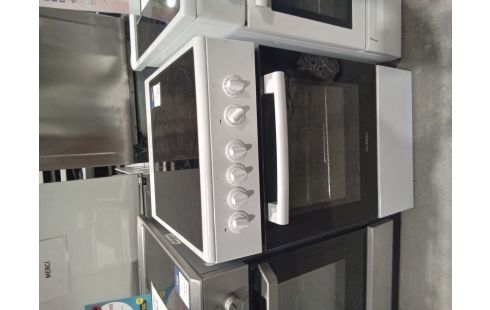 CUISINIERE VITROCERAMIQUE VALBERG