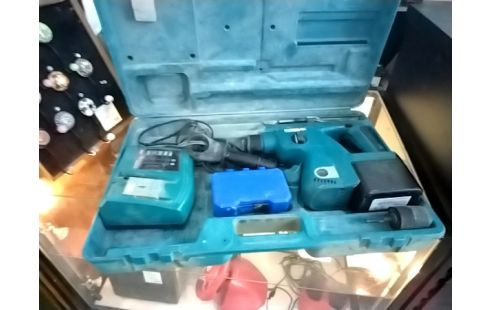 DEFONCEUSE Makita bhr200