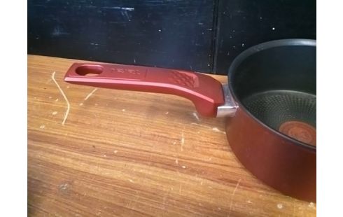 CASSEROLE TEFAL ROUGE