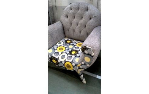 BUTACA. GRIS AMARILLO LA UNIDAD