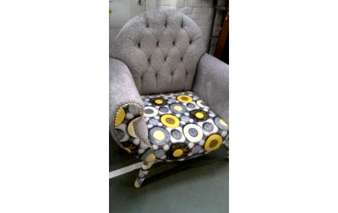 BUTACA. GRIS AMARILLO LA UNIDAD