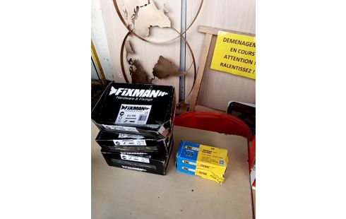 QUINCAILLERIE DIVERS