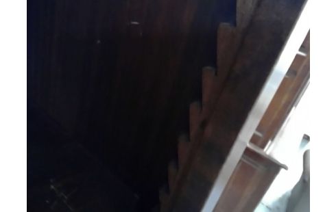 ETAGERE ACAJOU DE STYLE